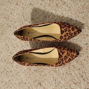 New never worn Xappeal Leopard Print pumps
